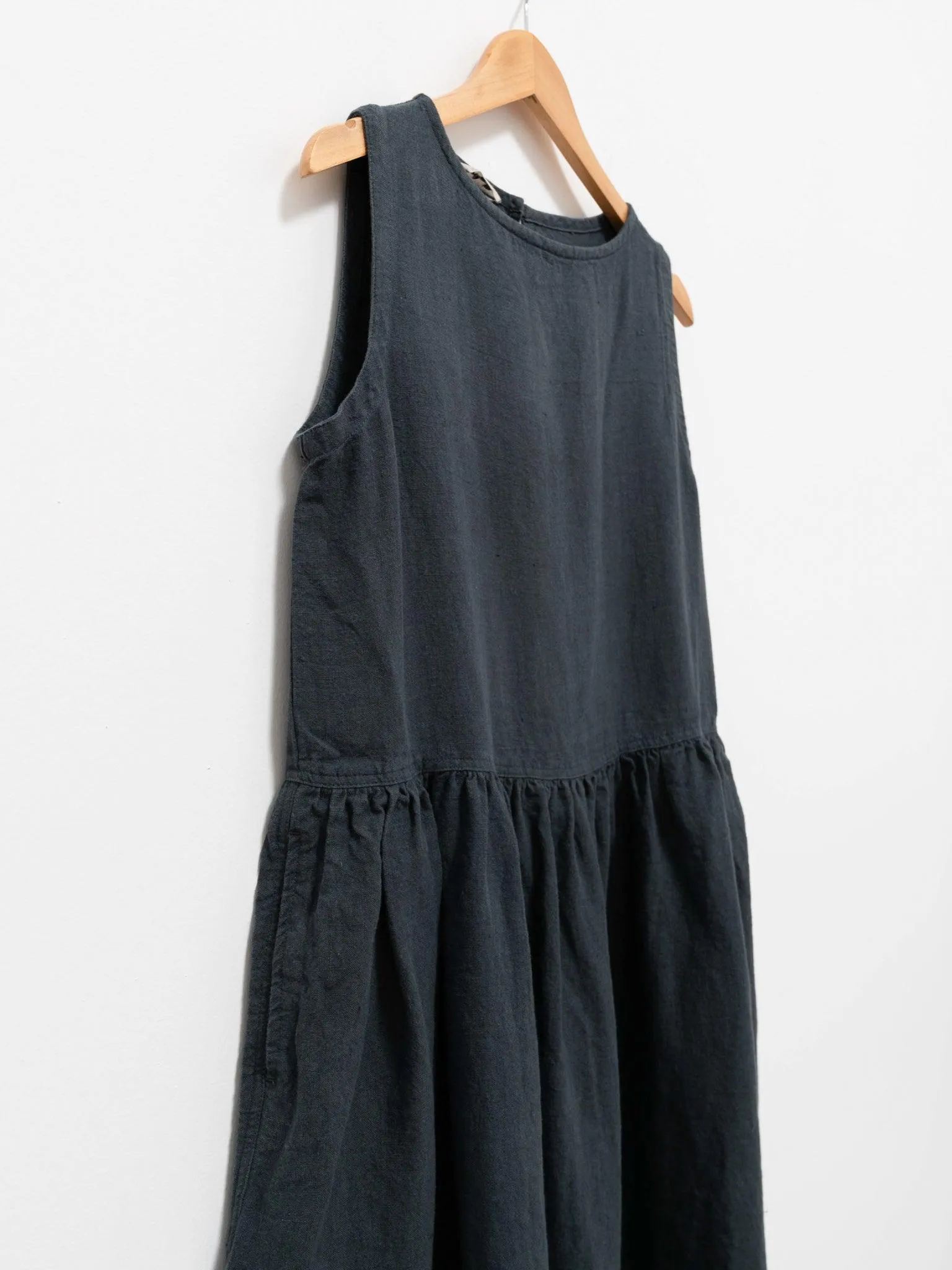 Azumadaki Sleeveless Dress - Charcoal