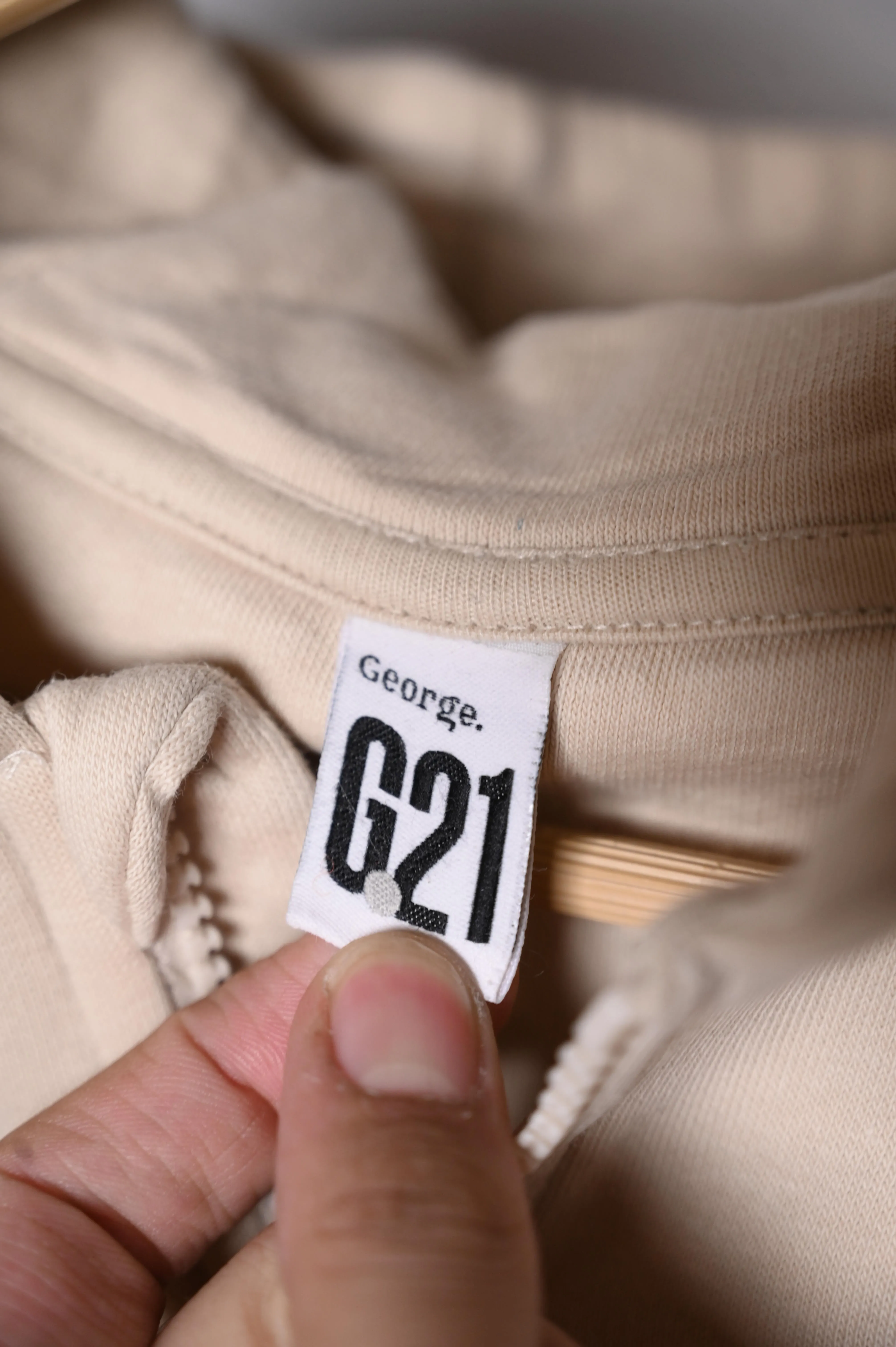 George Cream Hoodie (Small)