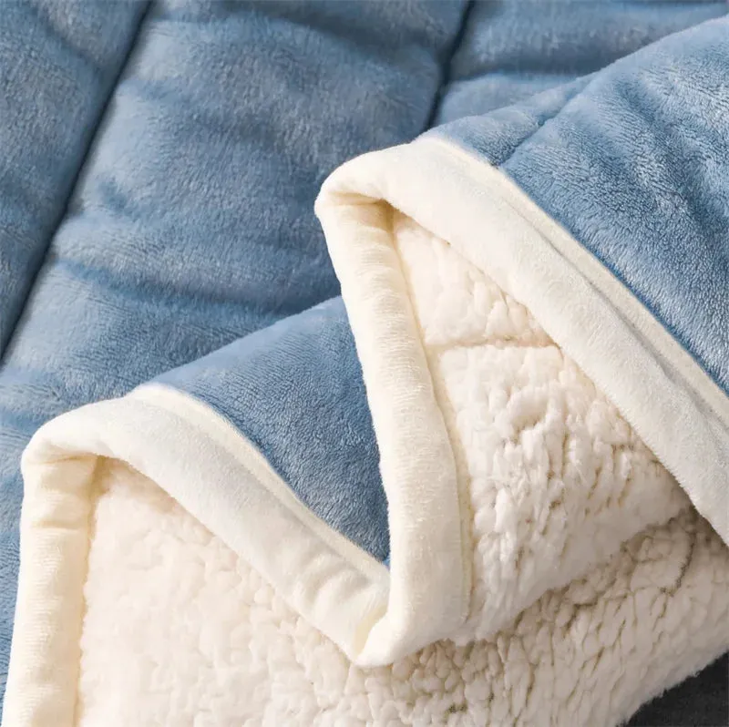 SINOTAO  -  Coral Fleece Autumn Winter Warm Blankets for Bed 3 Layers Thicken Flannel Blanket Quilt Soft Comfortable Warmth Quilts Washable