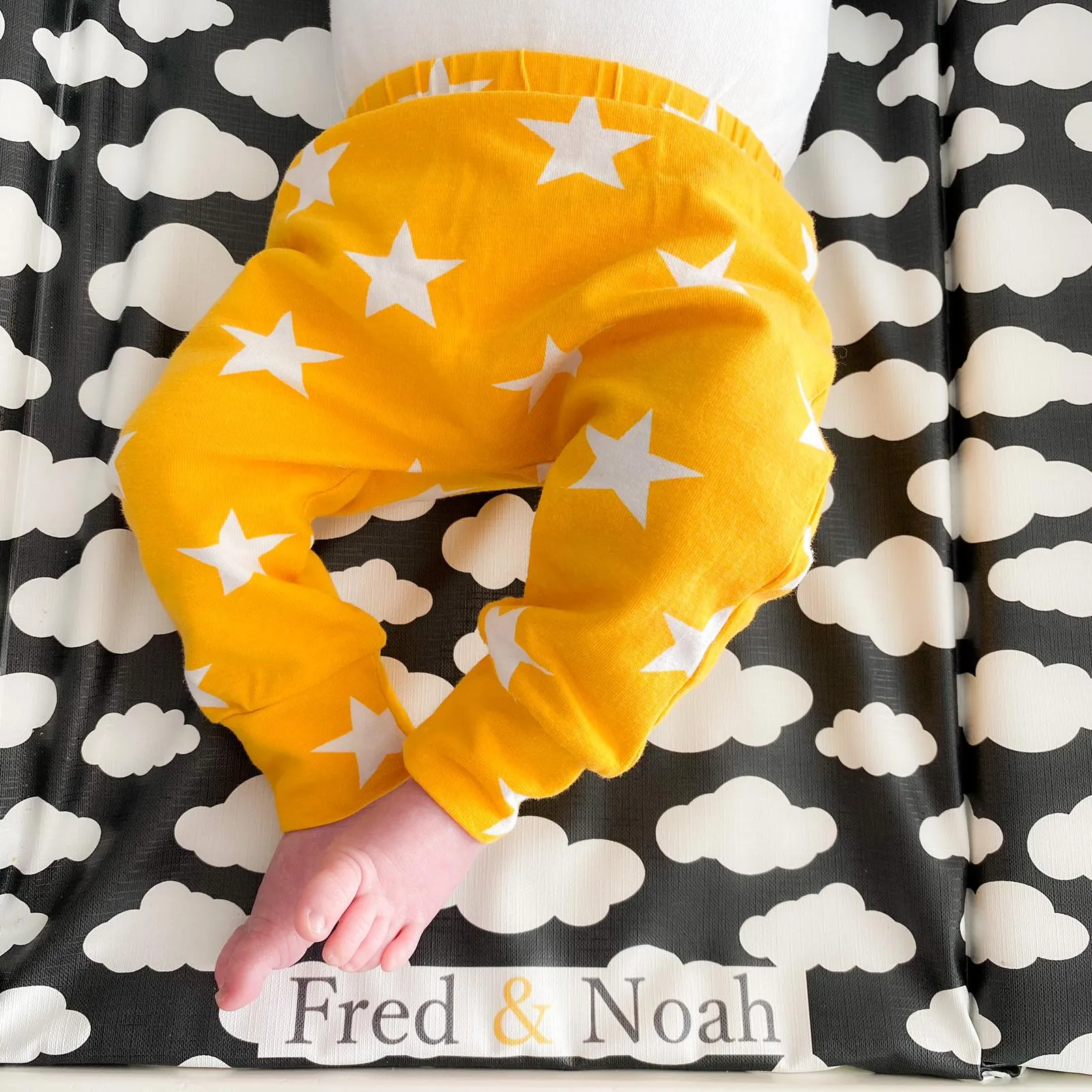 Yellow Star Print Leggings